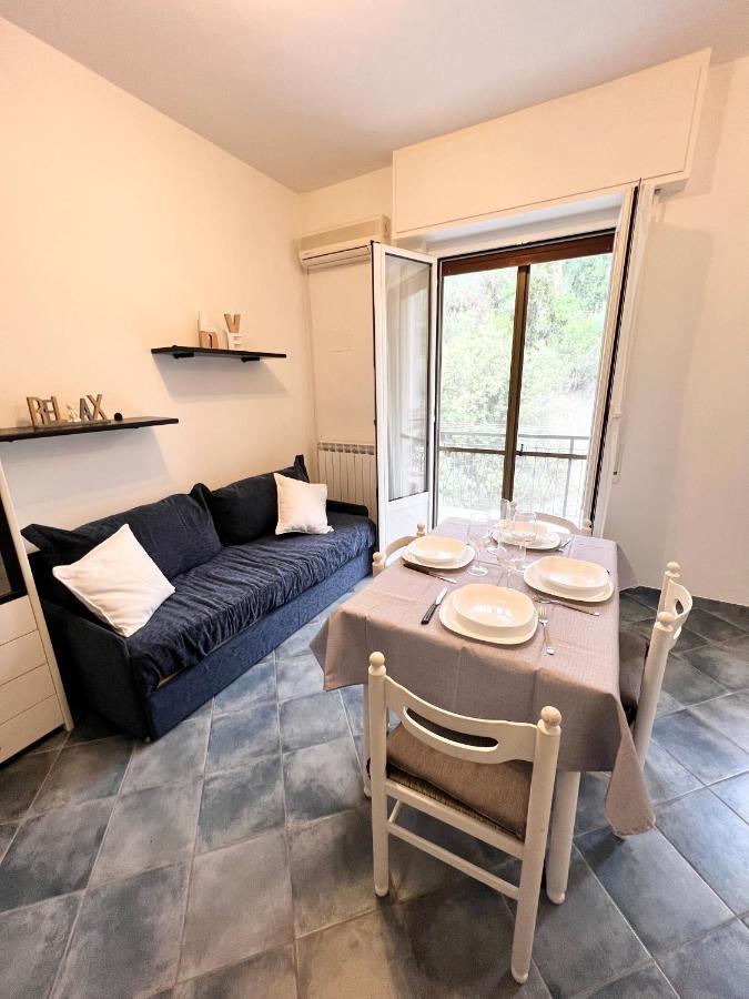 A 5 Minuti Dal Mare - Dolphin Beach House สโปตัวร์โน ภายนอก รูปภาพ